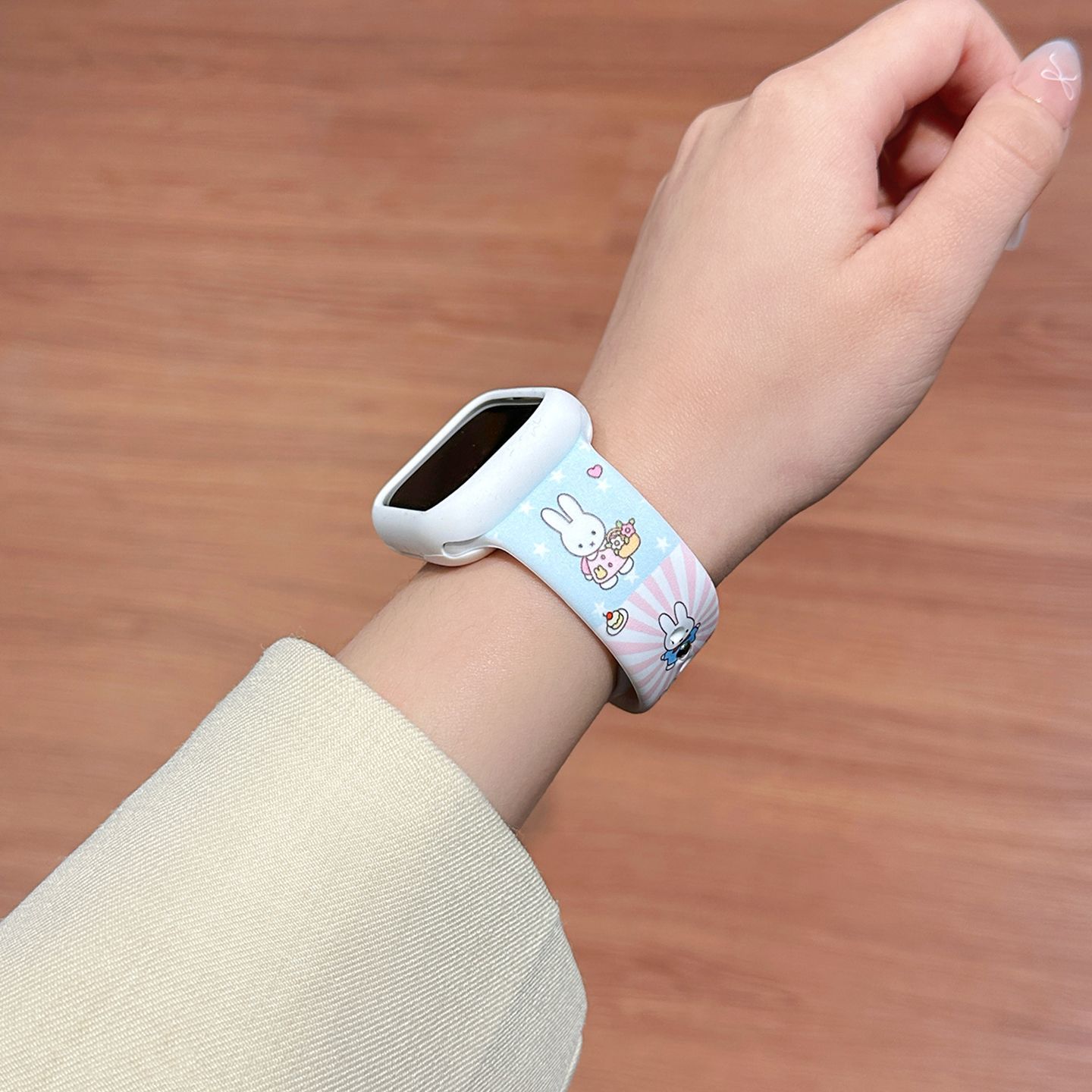 Dopamine Color Miffy Silicone  - Apple Smartwatch Accessories recension och pris